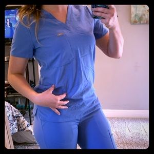 Figs Women’s Ceil Blue Catarina One-Pocket Top